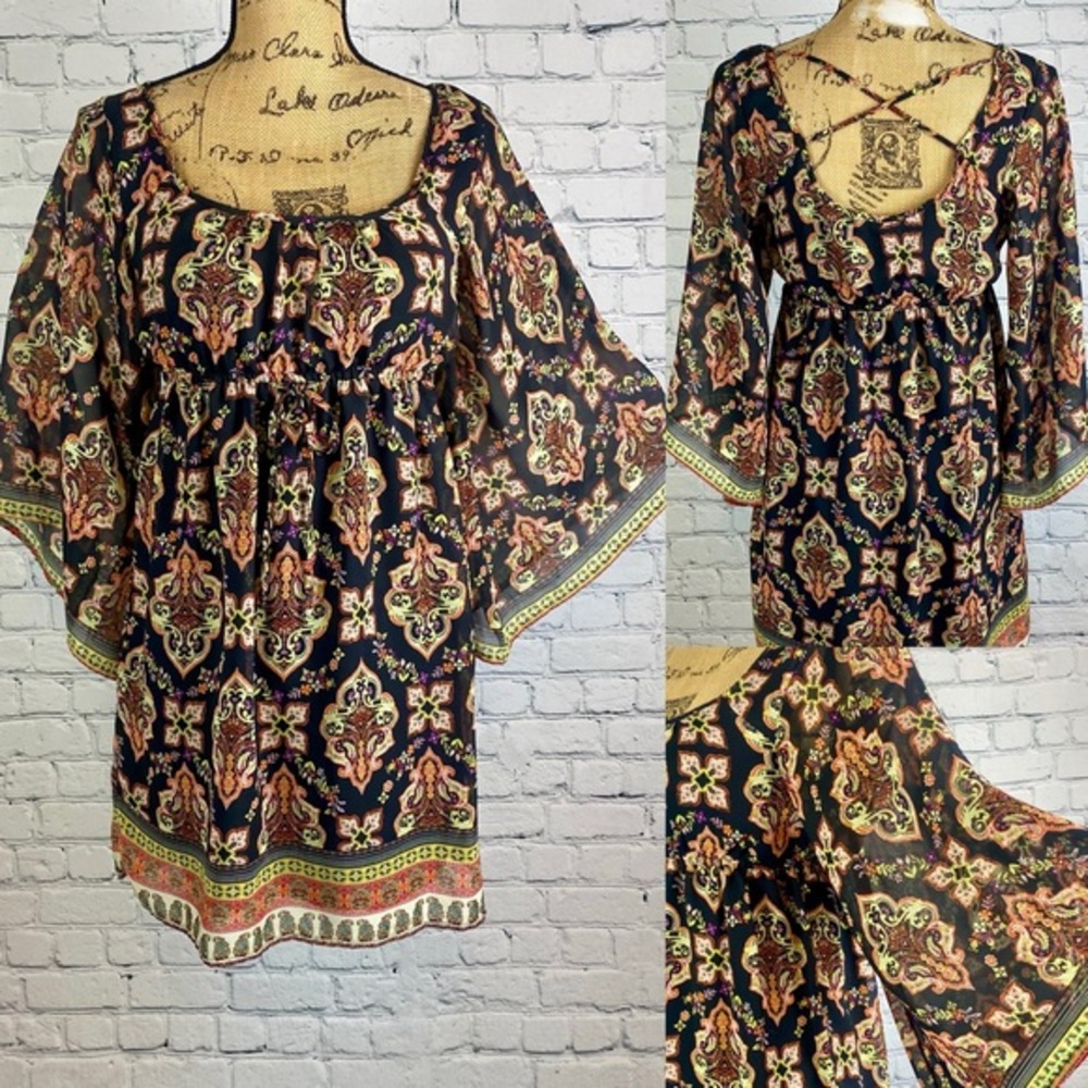 Socialite Boho Print Criss Cross Back Wide Sleeve Dress